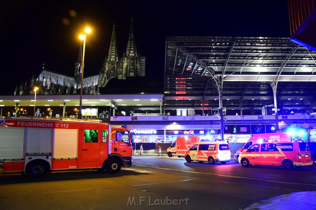 Messerstecherei Koeln Koelner Hauptbahnhof P23.JPG - Miklos Laubert